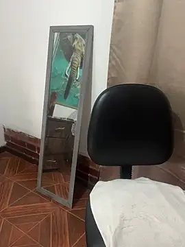 alisaa_jhons1 webcam
