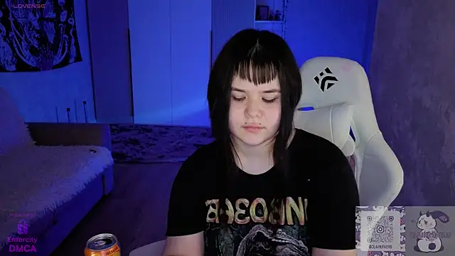 claire_faers webcam