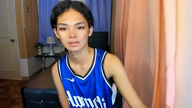 Model: Kitty_Bigcockxxx