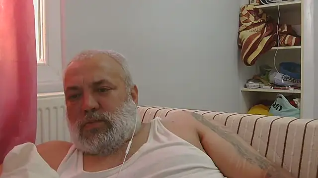 husoizmir live cam on StripChat