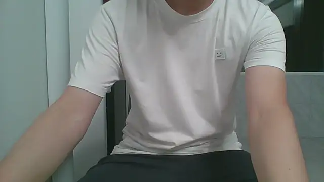 nole_china7 (Ask my age) - talk / fun / cum