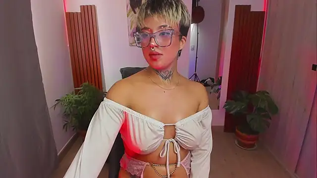 Rebeka-baker webcam