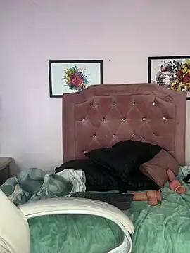 Selenee23 webcam