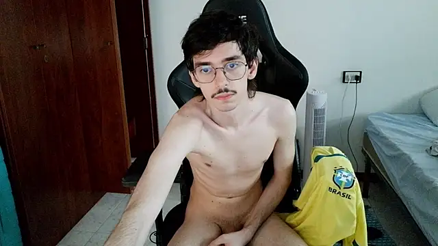 gabrielNovin17cm live cam on StripChat