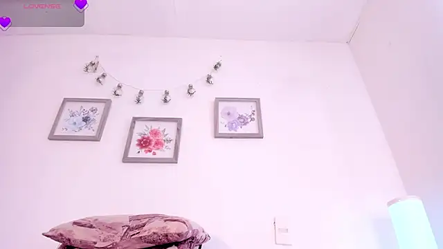 mely_rosse_ webcam