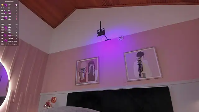 elodie_walker webcam