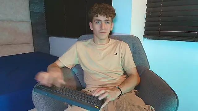 Tyler_Mcrey webcam