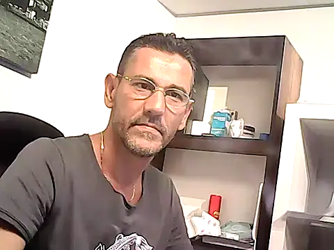 mastercharisma35 webcam