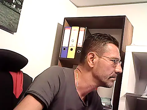 mastercharisma35 webcam