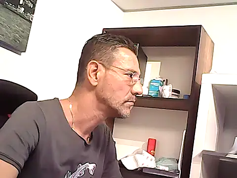 mastercharisma35 webcam