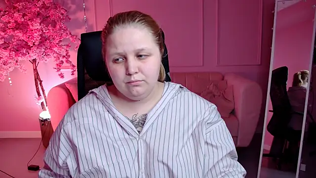 SladaDell live sex cam
