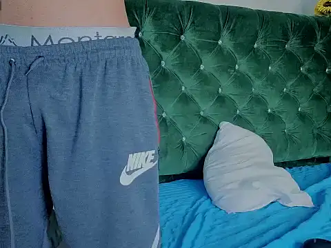 Zayn_Moretti webcam