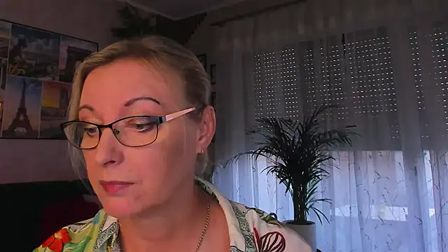 vanessa_chat - Vanessa_chat's free webcam - UK Sex Cams