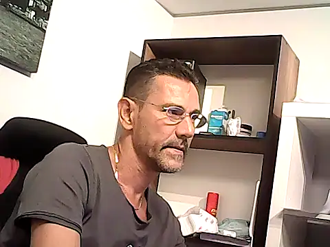 mastercharisma35 webcam