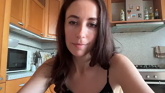 Flamingo_Queen Live Web Cam Show