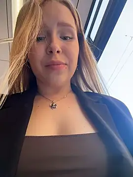Liza_risky Live Web Cam Show