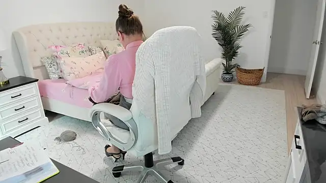 Vika73 webcam