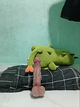 Shine_Mai live cam on StripChat