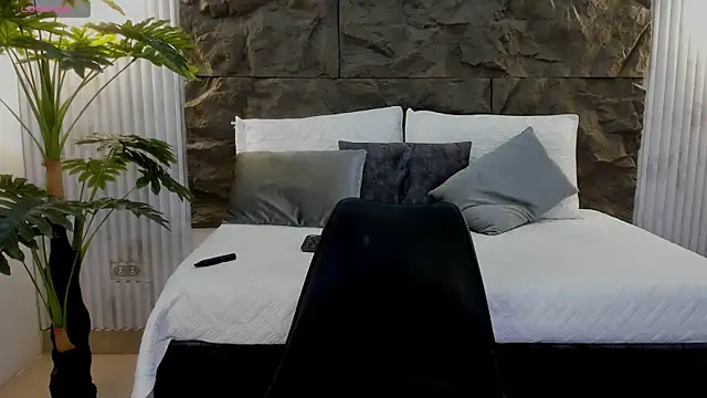 alice_greco live cam on StripChat