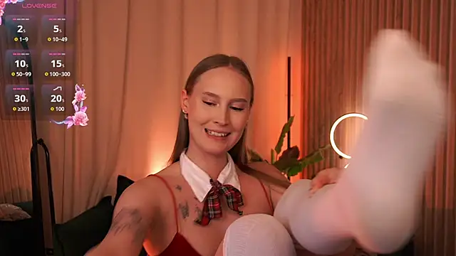 ViMilka live cam on StripChat