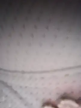Kiki_sexyy live cam on StripChat