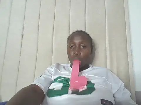 naughty_amber5 live cam on StripChat