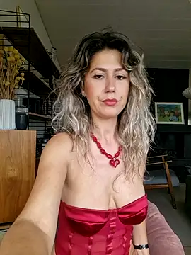celynaross (F milf) - Love me