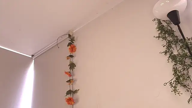 maxxxine- webcam