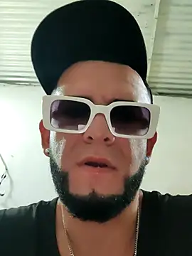 PIGHIGHDIRTY_p0 Live Web Cam Show