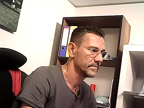 mastercharisma35 webcam