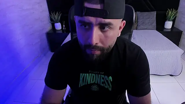 jhon_bear03 live cam on StripChat