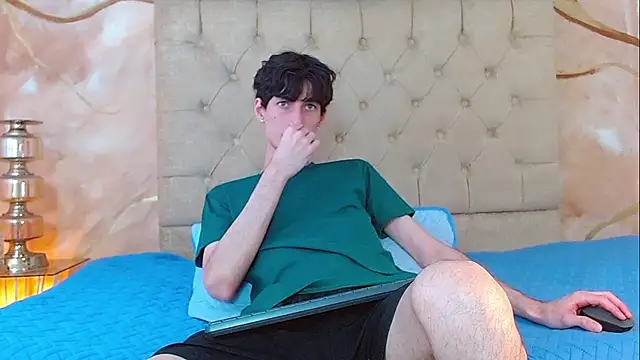 Luke_Carter webcam