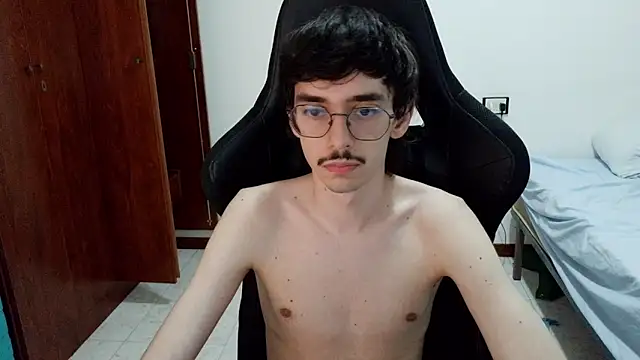 Gabrielnovin17Cm live cam