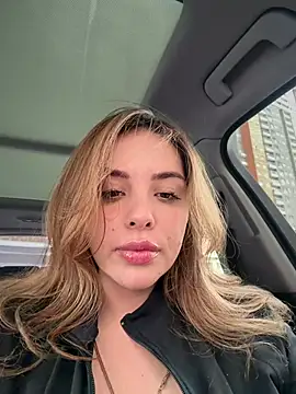 Alirawrz Live Web Cam Show