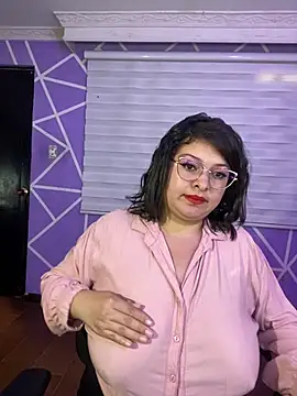 MiiaaJoness