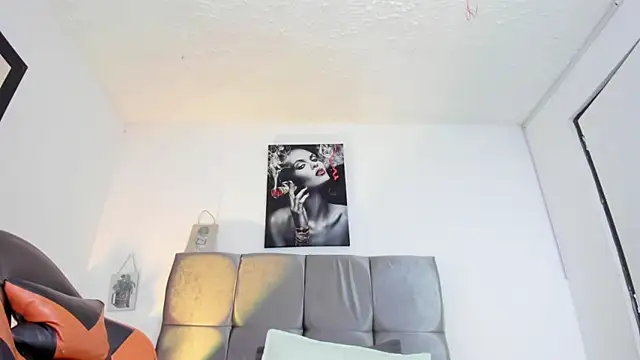 Ariel_star1 live cam on StripChat