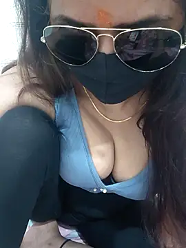 Aarti909090 webcam
