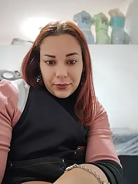 RuivaGiMisterios... Live Webcam on Stripchat