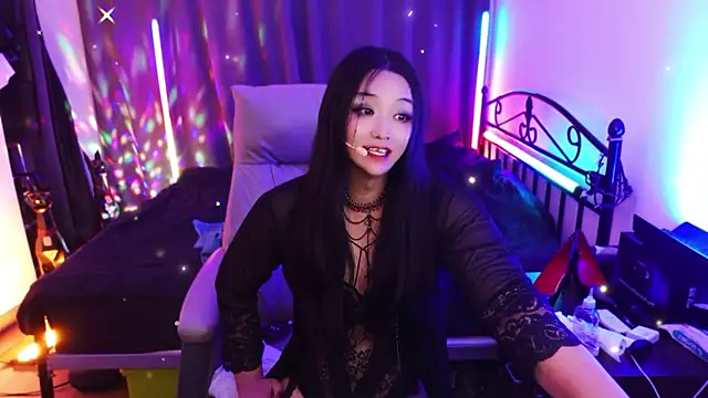 SaraSilky webcam