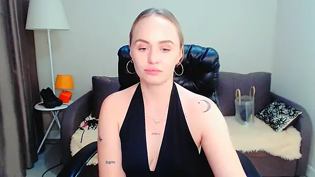 LiluMoon__ webcam