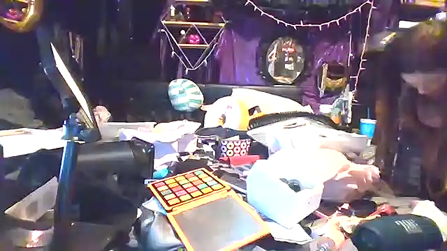 allymoon1369 webcam