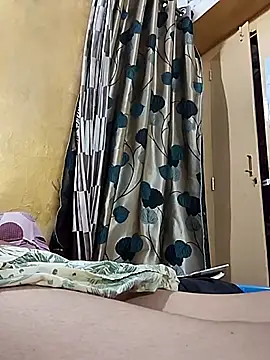 Romantic_riya_06 webcam