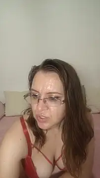 AriaEaston webcam