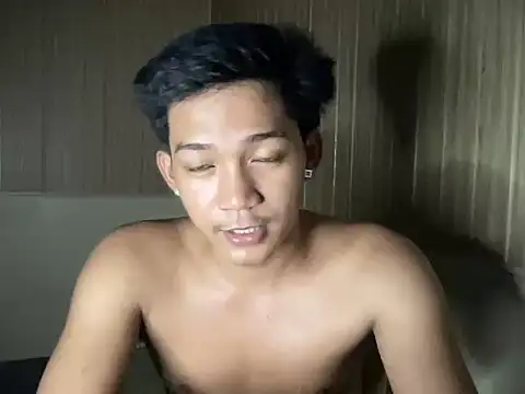 YourcumBoy77 webcam
