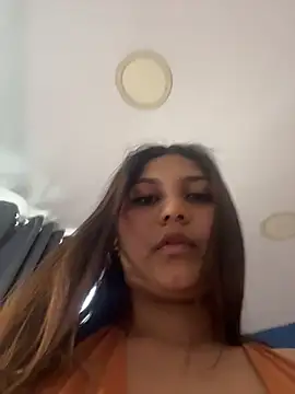 Charlotthe_Evans webcam