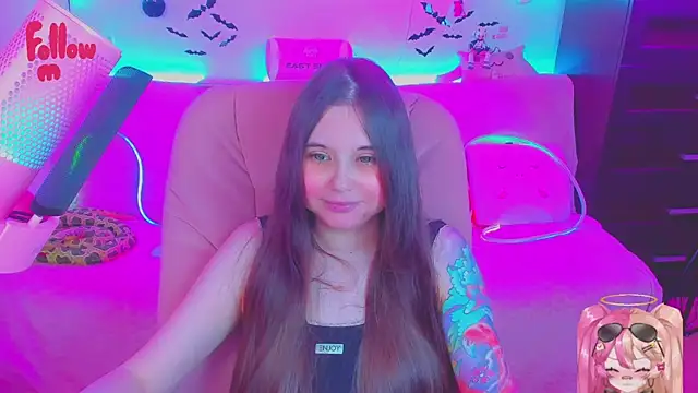 Lolisuccub webcam