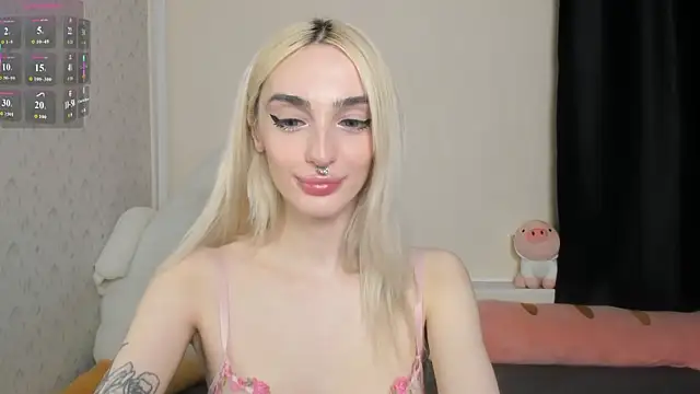 succubantra (F young) - sensual blowjob + deepthroat
