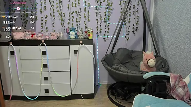 Yoonhee_ki live cam on StripChat