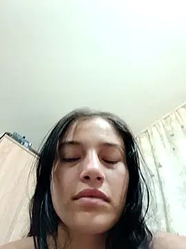Virgin_Pussy_Love live sex cam