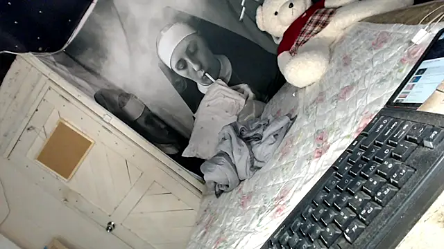 itsmekarinaaa Live Web Cam Show